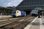 182 564 (ES 64 U2-064) mit Containerzug in Fahrtrichtung Norden.