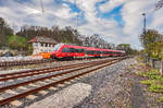 442 271 fährt als RE 4811, auf der Fahrt von Sonnneberg (Thür) Hbf nach Nürnberg Hbf, in den Bahnhof Coburg ein.