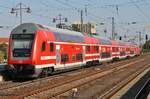 S1 von Meißen Triebischtal nach Schöna macht sich am 30.9.2017 im Dresdener Hauptbahnhof auf den Weg.