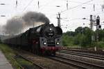 # Duisburg-Entenfang 34  Die Wunderschöne 01 519 mit dem Sonderzug (Köln - Emden) bei der Durchfahrt in Duisburg-Entenfang in Richtung Duisburg HBF.