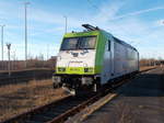 Die CAPTRAIN 185 578-2,am 06.Dezember 2016,in Mukran Mitte.Die Rückleistung mit Getreidewagen erfolgte einen Tag später.