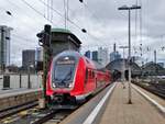 DB Regio Bombardier Twindexx 445 051 + 445 056 als RE54 nach Bamberg am 29.12.17 in Frankfurt am Main Hbf 