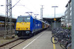 akiem/SRI 146 522 mit DPN S2 88370 (Freiburg Hbf - Waldkirch) am 02.08.2021 in Freiburg Hbf.