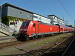 146 237-3 ist mit einer HVZ-RB am Morgen des 22.08.11 in Freiburg (Breisgau) Hbf angekommen.