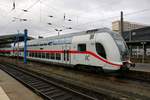 DBpbzfa 668.2 mit Schublok 146 558-2 DB als IC 2046 (Linie 55) von Dresden Hbf nach Köln Hbf, bedingt durch Sturmschäden von  Xavier  nur bis Magdeburg Hbf, steht in Halle(Saale)Hbf auf