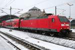 146 026 der Elbe-Saale-Bahn (DB Regio Südost) als RE 16324 (RE30) von Naumburg(Saale)Hbf nach Magdeburg Hbf verlässt Halle(Saale)Hbf auf Gleis 9. [3.12.2017 | 15:18 Uhr]