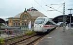 Ein ICE-T der BR 4011 verlässt als ICE 1631 am Abend des 20.08.16 den Hallenser Hbf mit Ziel Berlin.