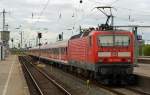 143 835 schiebt am 01.07.14 ihre RB nach Neumünster aus dem Bahnhof Altona.