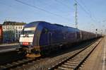 223 001-9 und 223 011-8 (Zugende) erreichen am 28.1.2017 mit dem RE6 (RE11019) von Westerland(Sylt) den Bahnhof Hamburg-Altona.