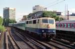 111 195 mit RE 3558 (Hamburg–Kiel) am 13.07.1997 in Hamburg Dammtor