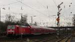 146 242 erreicht mit einem Main-Spessart Express den Hanauer Hauptbahnhof.