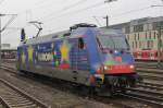 Am 15.Februar 2013 war 101 101 in Hannover Hbf mit dem aussetzen eines IC-Wagens beschftigt.