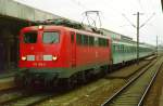 110 138 mit RE 3141 (Norddeich Mole–Braunschweig) am 27.02.1999 in Hannover Hbf