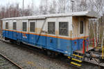 Dieser Gerätewagen stand Mitte Dezember 2018 zusammen mit dem Gleisbaukran Kirow KRC 1200 NS von Volkerrail in der Nähe des Hattinger Bahnhofes.