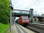 152 063 mit einem Öler durch Pfaffengrund/Wieblingen in Richtung Friedrichsfeld.18.4.2023