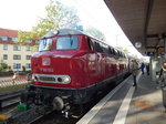 Nach einer langen Tour strotzt V160 002 (amtliche Betriebsnummer: 216 002) im Hbf Hildesheim noch vor Energie.