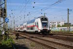 Ein IC2 verlässt Karlsruhe Hbf als IC2067 zur Fahrt nach Nürnberg Hbf. (04.05.2023)