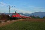 143 640-1 pendelte zusammen mit einer Dosto-Garnitur und der 143 312-7 am Zugschluss am 28.10.16 wie schon so oft zuvor auf der Höllentalbahn.