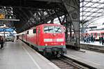 Am Nachmittag des 26.09.2015 stand 111 036-0 mit ihrer RB 48 (Gruiten - Köln Hbf) auf Gleis 7 im Endbahnhof und wartete daruaf in Richtung Abstellbahnhof zu fahren.