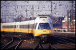 Lufthansa Airport Express 403001 (Spitzname: Donald Duck)nach Düsseldorf erreicht hier aus Frankfurt kommend um 14.45 Uhr den HBF Köln.