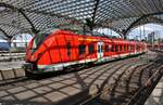 1440 723-3 fährt am 19.06.2021 als RE8 (RE10825)  Rhein-Erft-Express  von Köln Hauptbahnhof nach Koblenz Hauptbahnhof aus dem Startbahnhof aus. 