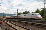 Am 18.06.2016 fuhr 401 018-7 während dem Sommerfest vom DB Museum am Rangierbahnhof von Koblenz Lützel vorbei gen Weißenthurm.
