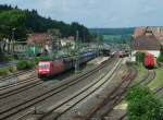 185 402-5  Green Cargo  durchfhrt am 12.Juni 2013 mit dem PKP Kohlezug nach Landshut den Bahnhof Kronach Richtung Lichtenfels.