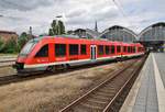 648 352-2 wird den RE83 (RE21616) Lüneburg-Kiel Hauptbahnhof auf dem letzten Teil von Lübeck Hauptbahnhof bis Kiel Hauptbahnhof verstärken.