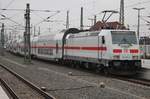 146 576-4 schiebt am 27.1.2018 den IC2048 von Dresden Hauptbahnhof nach Köln Hauptbahnhof aus dem Leipziger Hauptbahnhof.