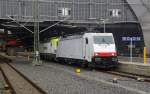 Zusammen mit 193 891 verlässt 186 137 nach einer Rangierfahrt in den Leipziger Hbf am 13.10.15 den selbigen in Richtung Mockau.