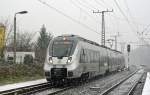 Farblich an das winterliche Wetter angepasst erreicht 1442 104 der S-Bahn Mitteldeutschland am 28.11.15 Leipzig-Thekla.