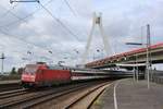 Am 04.10.2017 durchfährt EC9 den Hauptbahnhof von Ludwigshafen in Richtung Mannheim.