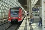 425 727-5 und ein weiterer 425 als S1 nach Eberbach und Mannheim Hbf am Nachmittag des 24.05.14 bei der Einfahrt in Ludiwgshafen (Rhein) Mitte.