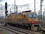 HSL 185 597-2 abgestellt am 16.12.17 in Mannheim Hbf vom Bahnsteig aus fotografiert