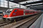 RE4040  München-Nürnberg-Express  nach Nürnberg Hauptbahnhof steht am 13.8.2017 im Münchener Hauptbahnhof bereit.