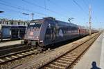 101 004-0 erreicht am 15.8.2017 den RE4005  München-Nürnberg-Express  von Nürnberg Hauptbahnhof den Münchener Hauptbahnhof.