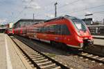 2442 230-5 wartet am 15.8.2017 als RB39539 nach Garmisch-Partenkirchen im Münchener Hauptbahnhof auf Abfahrt.