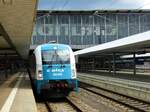 Alex 183 002 wartet am 22.8.2021 in  München Hbf auf die Abfahrt nach Hof. 