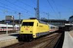 DB 101 013-1  dOCUMENTA(13)  mit dem EC 115  Wrthersee  nach Klagenfurt bei der Ausfahrt aus dem Mnchner Hbf am 16.03.12