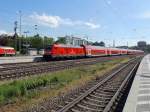 245 012-0 verlässt mit RE27003 München-Ost; 150508