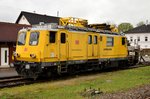 Oberleitungswartungstriebwagen 709 001-2 auf Gleis 14 abgestellt.