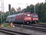 Gleich zwei IC-Leerparks stehen am Abend in Binz.Whrend links 101 020 mit dem Leerpark fr den IC 2213 Binz-Stuttgart steht,steht daneben 101 089 mit dem IC 2254 Binz-Dsseldorf.Beide Zge werden