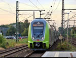 445 039-4 und 445 0?? (Bombardier Twindexx Vario) von DB Regio Schleswig-Holstein (DB Regio Nord) als RE 21031 (RE70) von Kiel Hbf nach Hamburg Hbf durchfahren den Bahnhof Pinneberg auf der Bahnstrecke Hamburg-Altona–Kiel (KBS 103).
Das Bahnsteigende war wegen Umbaus leider nicht zugänglich.
Bild durchlief die Selbstfreischaltung.
(verbesserte Version mit erneutem Weißabgleich)
[5.8.2019 | 19:20 Uhr]