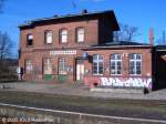 Kein schner Anblick: Der Bahnhof Heiligengrabe beschmiert mit Graffitis und Zeichnungen Jugendlicher.