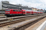 111 207-7 mit Regionalexpress nach Nürnberg in Regensburg Hbf 17.07.2016