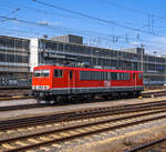 155 049 auf dem Weg ins Regensburger BW.(Rgensburg HBF am 25.6.2016.)