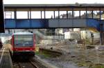 RB 47   Der Mngstener  auf der Fahrt nach Solingen HBF in Remscheid HBF. Gut ist die Alte und die Neue Fugngerbrcke zu sehen.