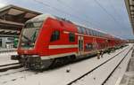 RE5 (RE4365) von Rostock Hauptbahnhof nach Elsterwerda steht am 10.02.2021 im Startbahnhof bereit. Schublok war 112 187.