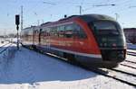 642 051-6 verlässt am 14.02.2021 als RB11 (RB13123) von Wismar nach Tessin den Rostocker Hauptbahnhof. 