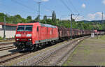 Gemischter Gz mit 185 151-8 durchfährt den Bahnhof Rottweil Richtung Horb.